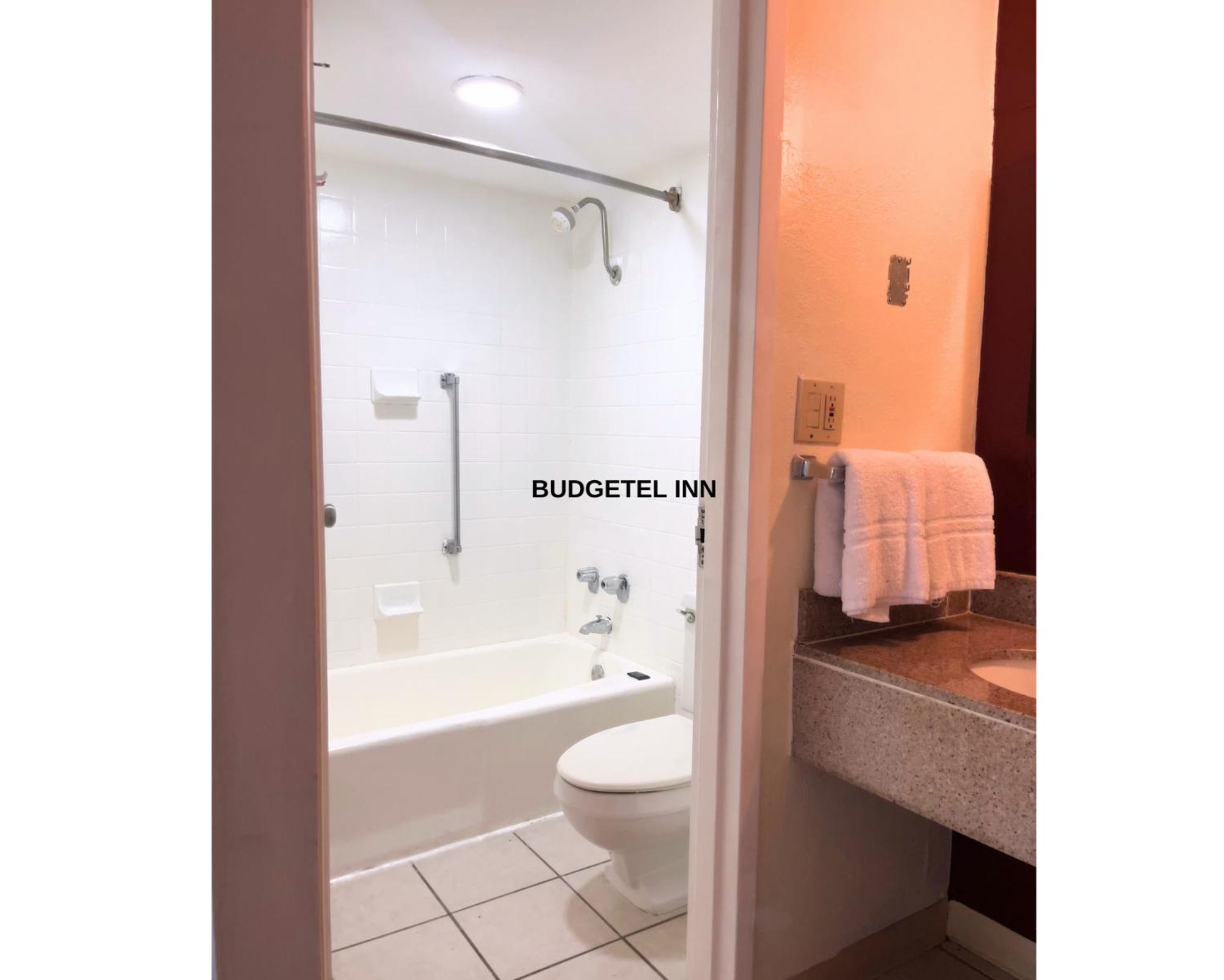 Budgetel Inn Phenix City Exterior photo